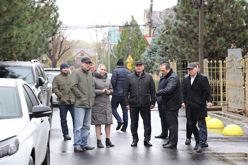 НА УЛИЦАХ ГАРУНА САИДОВА И ПАВЛОВА ЗАВЕРШАЕТСЯ РЕМОНТ В РАМКАХ НАЦПРОЕКТА «БЕЗОПАСНЫЕ И КАЧЕСТВЕННЫЕ АВТОМОБИЛЬНЫЕ ДОРОГИ»