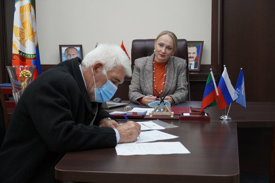 ПРЕДСЕДАТЕЛЬ СОБРАНИЯ ДЕПУТАТОВ СОВЕТСКОГО РАЙОНА СТОЛИЦЫ ЕЛЕНА КОЖУХИНА ВЫСЛУШАЛА ОБРАЩЕНИЯ ГРАЖДАН