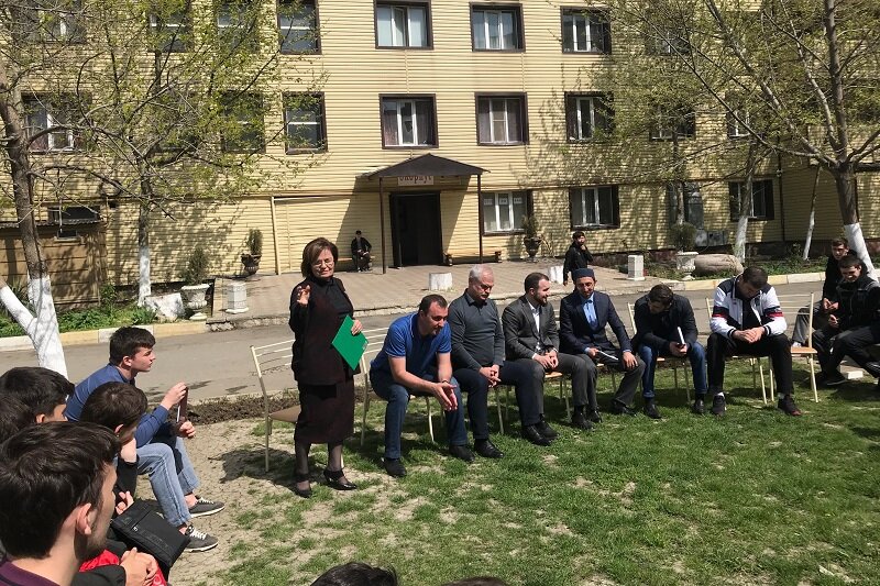 КРУГЛЫЙ СТОЛ НА ТЕМУ «ЖИЗНЬ – ЭКЗАМЕН. НЕ ПРОВАЛИ ЕГО!» СОСТОЯЛСЯ В АВТОМОБИЛЬНО-ДОРОЖНОМ КОЛЛЕДЖЕ