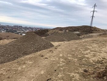 В АЛЬБУРИКЕНТЕ ПРИВОДЯТ В НАДЛЕЖАЩЕЕ СОСТОЯНИЕ ПОСЕЛКОВЫЕ ДОРОГИ