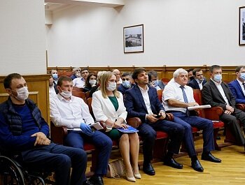 НОВЫЙ СОСТАВ СОБРАНИЯ ДЕПУТАТОВ СОВЕТСКОГО РАЙОНА СТОЛИЦЫ ПРОВЕЛИ ПЕРВОЕ ЗАСЕДАНИЕ ВТОРОГО СОЗЫВА