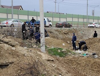 СВЫШЕ 300 ЧЕЛОВЕК ПРИНЯЛИ УЧАСТИЕ В СУББОТНИКЕ НА ТЕРРИТОРИИ СОВЕТСКОГО РАЙОНА Г. МАХАЧКАЛЫ