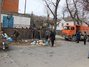 МАСШТАБНАЯ АКЦИЯ ПО САНИТАРНОЙ ОЧИСТКЕ С УЧАСТИЕМ МУНИЦИПАЛИТЕТОВ ИЗ РАЙОНОВ ДАГЕСТАНА СОСТОЯЛАСЬ В СОВЕТСКОМ РАЙОНЕ МАХАЧКАЛЫ