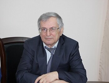ПАХРУТДИН ЗАЛИБЕКОВ ПОЗДРАВИЛ АДИЛЬБЕКА МУРЗАЕВА С 70 – ЛЕТИЕМ