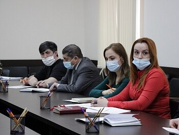 ВРИО ГЛАВЫ СОВЕТСКОГО РАЙОНА МАХАЧКАЛЫ САБИР ЮСУПОВ ПРОВЕЛ ЕЖЕНЕДЕЛЬНОЕ СОВЕЩАНИЕ