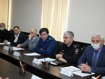 НАЧАЛЬНИК ОТДЕЛА ПОЛИЦИИ ПО СОВЕТСКОМУ РАЙОНУ ВЫСТУПИЛ С ОТЧЕТОМ О ПРОДЕЛАННОЙ РАБОТЕ НА СЕССИИ РАЙОННЫХ ДЕПУТАТОВ