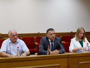 НОВЫЙ СОСТАВ СОБРАНИЯ ДЕПУТАТОВ СОВЕТСКОГО РАЙОНА СТОЛИЦЫ ПРОВЕЛИ ПЕРВОЕ ЗАСЕДАНИЕ ВТОРОГО СОЗЫВА