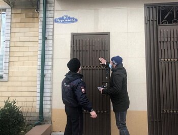 В ПОСЕЛКЕ АЛЬБУРИКЕНТ ВРУЧИЛИ ПОВЕСТКИ ПРИЗЫВНИКАМ 