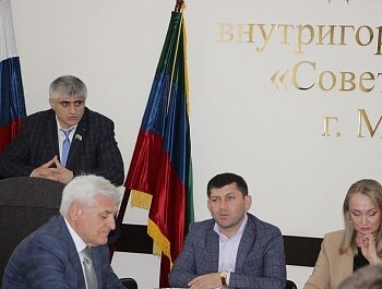 ДЕПУТАТЫ СОВЕТСКОГО РАЙОНА МАХАЧКАЛЫ ПРОВЕЛИ 6-Е ЗАСЕДАНИЕ СОБРАНИЯ