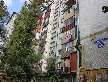 В ДВАДЦАТИ МНОГОКВАРТИРНЫХ ДОМАХ СОВЕТСКОГО РАЙОНА СТОЛИЦЫ ПРОВОДИТСЯ КАПРЕМОНТ 