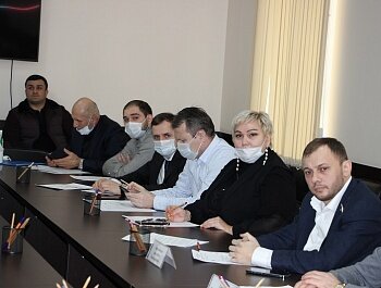 НАЧАЛЬНИК ОТДЕЛА ПОЛИЦИИ ПО СОВЕТСКОМУ РАЙОНУ ВЫСТУПИЛ С ОТЧЕТОМ О ПРОДЕЛАННОЙ РАБОТЕ НА СЕССИИ РАЙОННЫХ ДЕПУТАТОВ