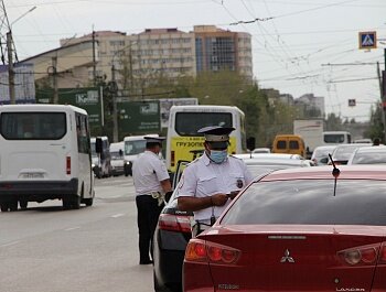 В СОВЕТСКОМ РАЙОНЕ МАХАЧКАЛЫ СНОВА ЛОВЯТ НЕПЛАТЕЛЬЩИКОВ ТРАНСПОРТНОГО НАЛОГА