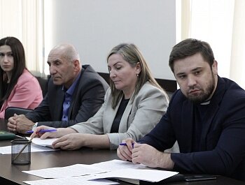 ПАМЯТНИКИ И ОБЕЛИСКИ НА ТЕРРИТОРИИ СОВЕТСКОГО РАЙОНА СТОЛИЦЫ ДОЛЖНЫ БЫТЬ ПРИВЕДЕНЫ В НАДЛЕЖАЩЕЕ СОСТОЯНИЕ