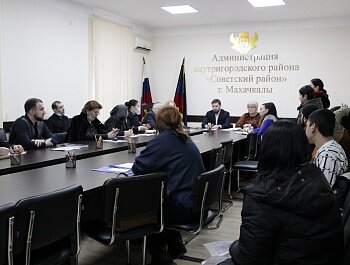 НА ЗАСЕДАНИИ КОМИССИИ ПО ДЕЛАМ НЕСОВЕРШЕННОЛЕТНИХ И ЗАЩИТЕ ИХ ПРАВ РАССМОТРЕНО 25 МАТЕРИАЛОВ