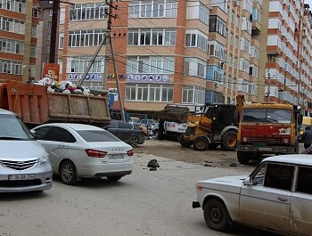 МАСШТАБНАЯ АКЦИЯ ПО САНИТАРНОЙ ОЧИСТКЕ С УЧАСТИЕМ МУНИЦИПАЛИТЕТОВ ИЗ РАЙОНОВ ДАГЕСТАНА СОСТОЯЛАСЬ В СОВЕТСКОМ РАЙОНЕ МАХАЧКАЛЫ
