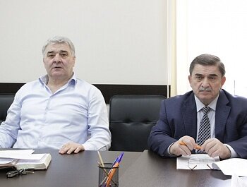ПАМЯТНИКИ И ОБЕЛИСКИ НА ТЕРРИТОРИИ СОВЕТСКОГО РАЙОНА СТОЛИЦЫ ДОЛЖНЫ БЫТЬ ПРИВЕДЕНЫ В НАДЛЕЖАЩЕЕ СОСТОЯНИЕ
