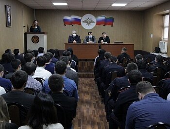 ПАХРУТДИН ЗАЛИБЕКОВ ПОЗДРАВИЛ ЛИЧНЫЙ СОСТАВ ОТДЕЛА ПОЛИЦИИ ПО СОВЕТСКОМУ РАЙОНУ С ПРОФЕССИОНАЛЬНЫМ ПРАЗДНИКОМ