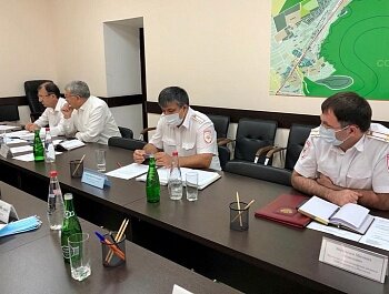 В АДМИНИСТРАЦИИ СОВЕТСКОГО РАЙОНА Г. МАХАЧКАЛЫ СОСТОЯЛОСЬ СОВЕЩАНИЕ, ПОСВЯЩЕННОЕ СБОРУ ТРАНСПОРТНОГО НАЛОГА 