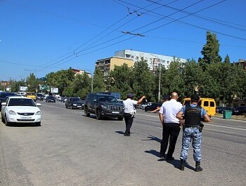 В СОВЕТСКОМ РАЙОНЕ МАХАЧКАЛЫ ПРОВОДЯТСЯ РЕЙДЫ ПО ВЫЯВЛЕНИЮ ДОЛЖНИКОВ ПО ТРАНСПОРТНОМУ НАЛОГУ