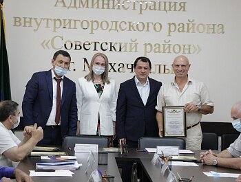 ДЕПУТАТЫ СОВЕТСКОГО РАЙОНА СТОЛИЦЫ ПЕРВОГО СОЗЫВА ПРОВЕЛИ ЗАКЛЮЧИТЕЛЬНУЮ СЕССИЮ 