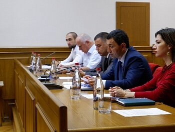 НОВЫЙ СОСТАВ СОБРАНИЯ ДЕПУТАТОВ СОВЕТСКОГО РАЙОНА СТОЛИЦЫ ПРОВЕЛИ ПЕРВОЕ ЗАСЕДАНИЕ ВТОРОГО СОЗЫВА
