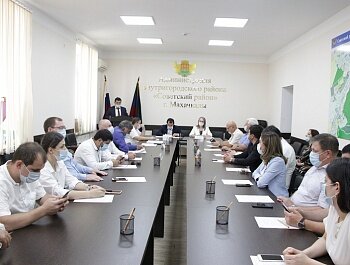 ДЕПУТАТЫ СОВЕТСКОГО РАЙОНА СТОЛИЦЫ ПЕРВОГО СОЗЫВА ПРОВЕЛИ ЗАКЛЮЧИТЕЛЬНУЮ СЕССИЮ 