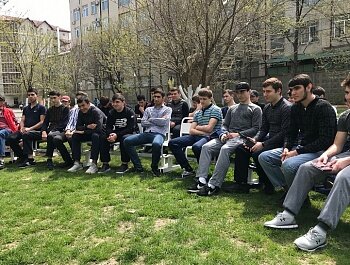 КРУГЛЫЙ СТОЛ НА ТЕМУ «ЖИЗНЬ – ЭКЗАМЕН. НЕ ПРОВАЛИ ЕГО!» СОСТОЯЛСЯ В АВТОМОБИЛЬНО-ДОРОЖНОМ КОЛЛЕДЖЕ