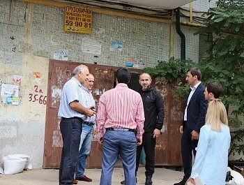 В ДВАДЦАТИ МНОГОКВАРТИРНЫХ ДОМАХ СОВЕТСКОГО РАЙОНА СТОЛИЦЫ ПРОВОДИТСЯ КАПРЕМОНТ 