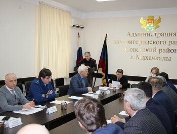 НАЧАЛЬНИК ОТДЕЛА ПОЛИЦИИ ПО СОВЕТСКОМУ РАЙОНУ ВЫСТУПИЛ С ОТЧЕТОМ О ПРОДЕЛАННОЙ РАБОТЕ НА СЕССИИ РАЙОННЫХ ДЕПУТАТОВ
