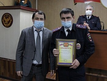 ПАХРУТДИН ЗАЛИБЕКОВ ПОЗДРАВИЛ ЛИЧНЫЙ СОСТАВ ОТДЕЛА ПОЛИЦИИ ПО СОВЕТСКОМУ РАЙОНУ С ПРОФЕССИОНАЛЬНЫМ ПРАЗДНИКОМ